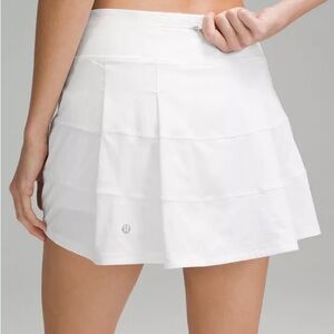 Lululemon Athletica White Skater Mini Skirt